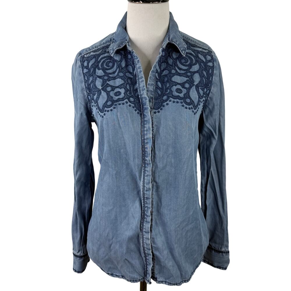 Holding Horses Anthropologie Women's Canona Embroidered Chambray Button Up Shirt